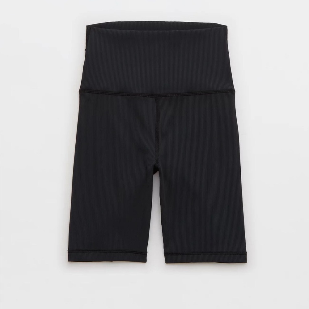 OFFLINE By Aerie Ribbed 7" Bike Short. Black size small. High waisted
